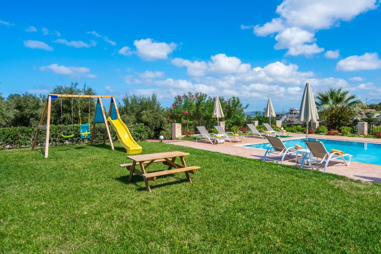 Villa Laga With Pool, 300M To Taverns, Childrens Area, Bbq! Kirianna Экстерьер фото
